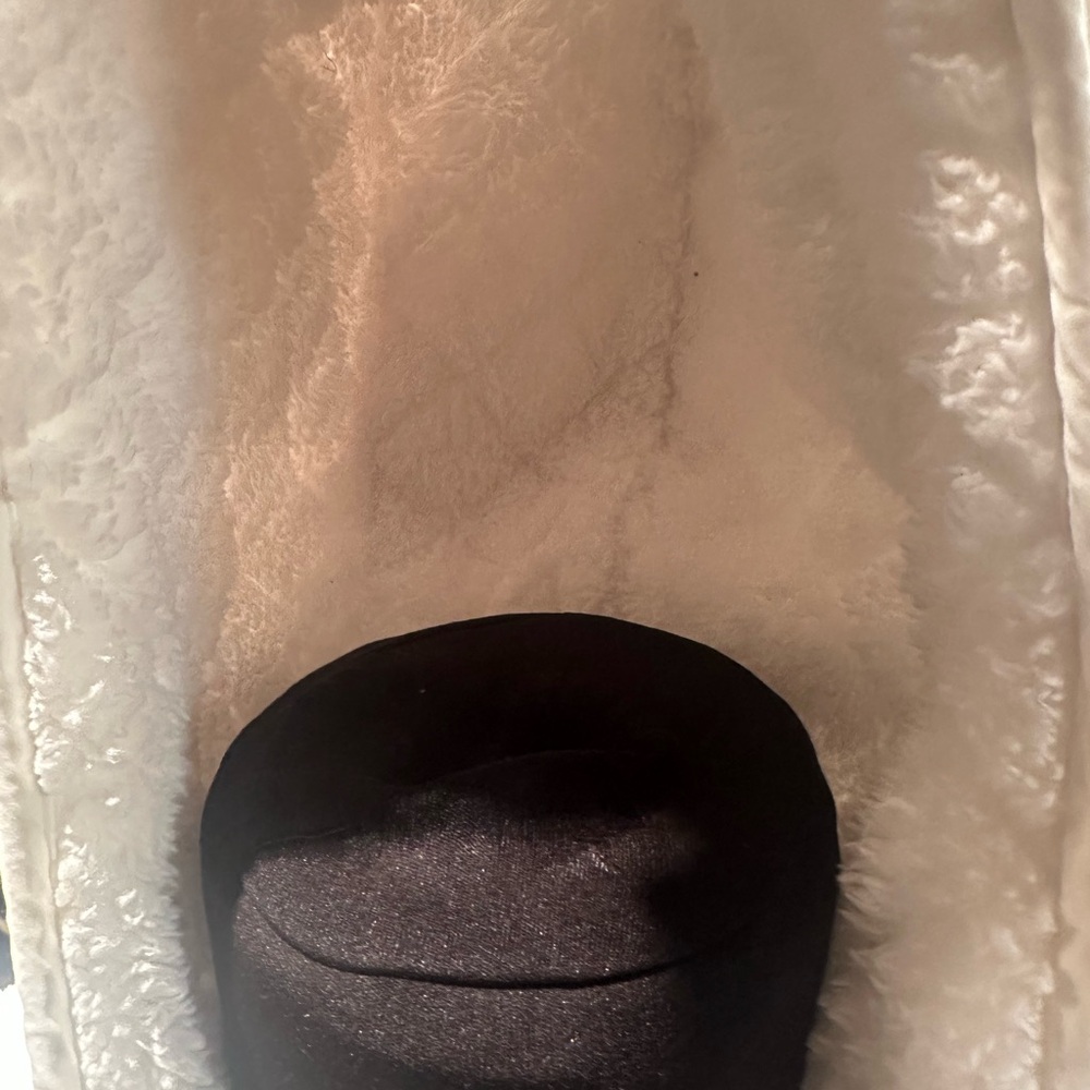 Patagonia Reversible White Fleece Vest-Jacket, Small - Picture 9 of 10